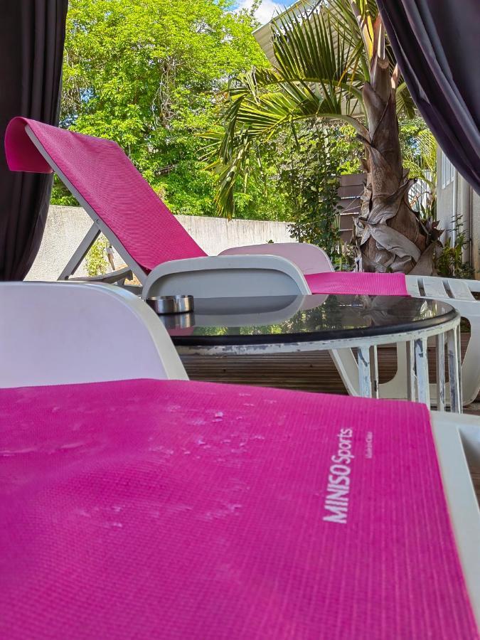 Piscines Privees Et Chauffees, Private Heated Pools Grand Baie Exterior foto