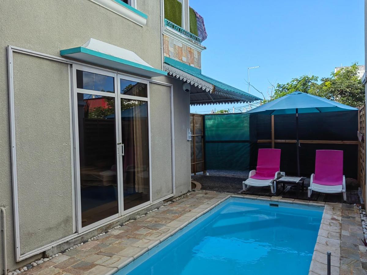 Piscines Privees Et Chauffees, Private Heated Pools Grand Baie Exterior foto