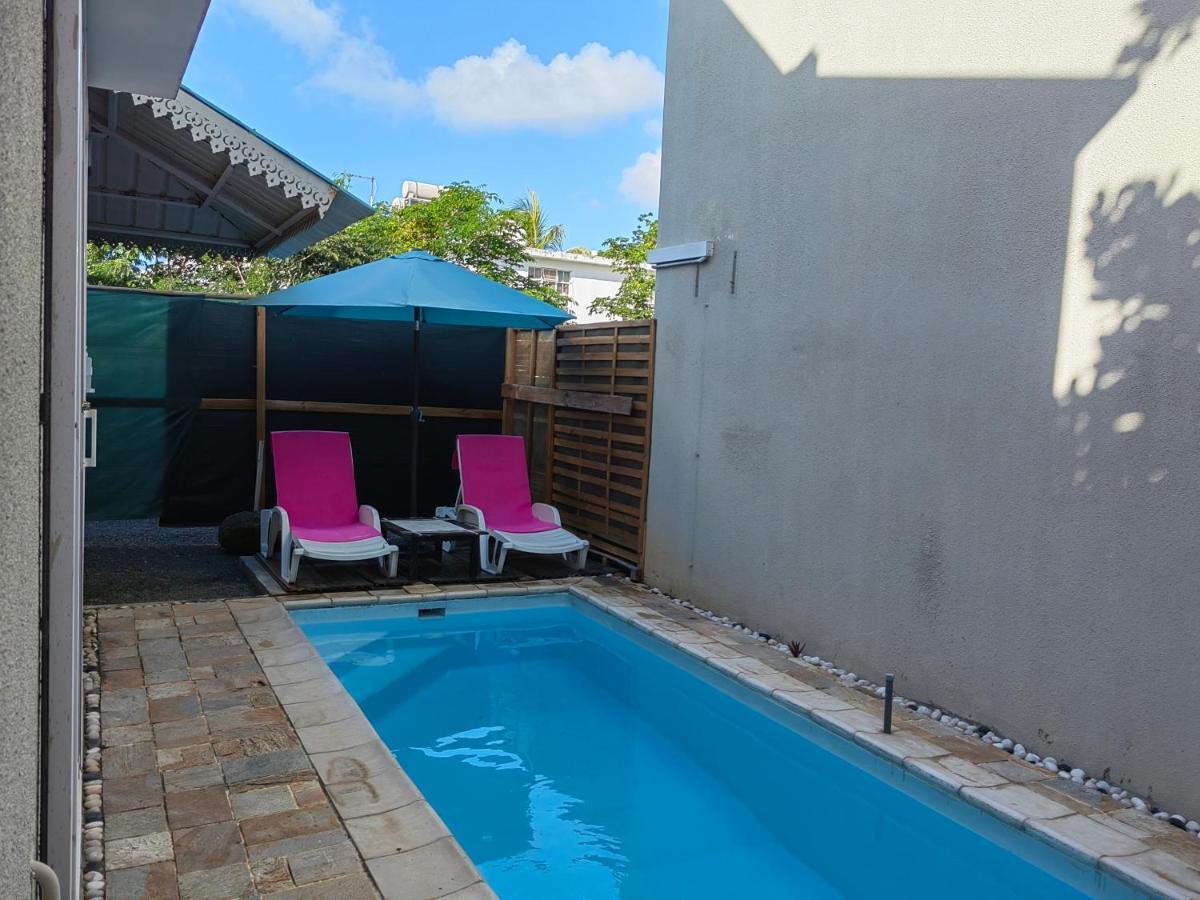 Piscines Privees Et Chauffees, Private Heated Pools Grand Baie Exterior foto