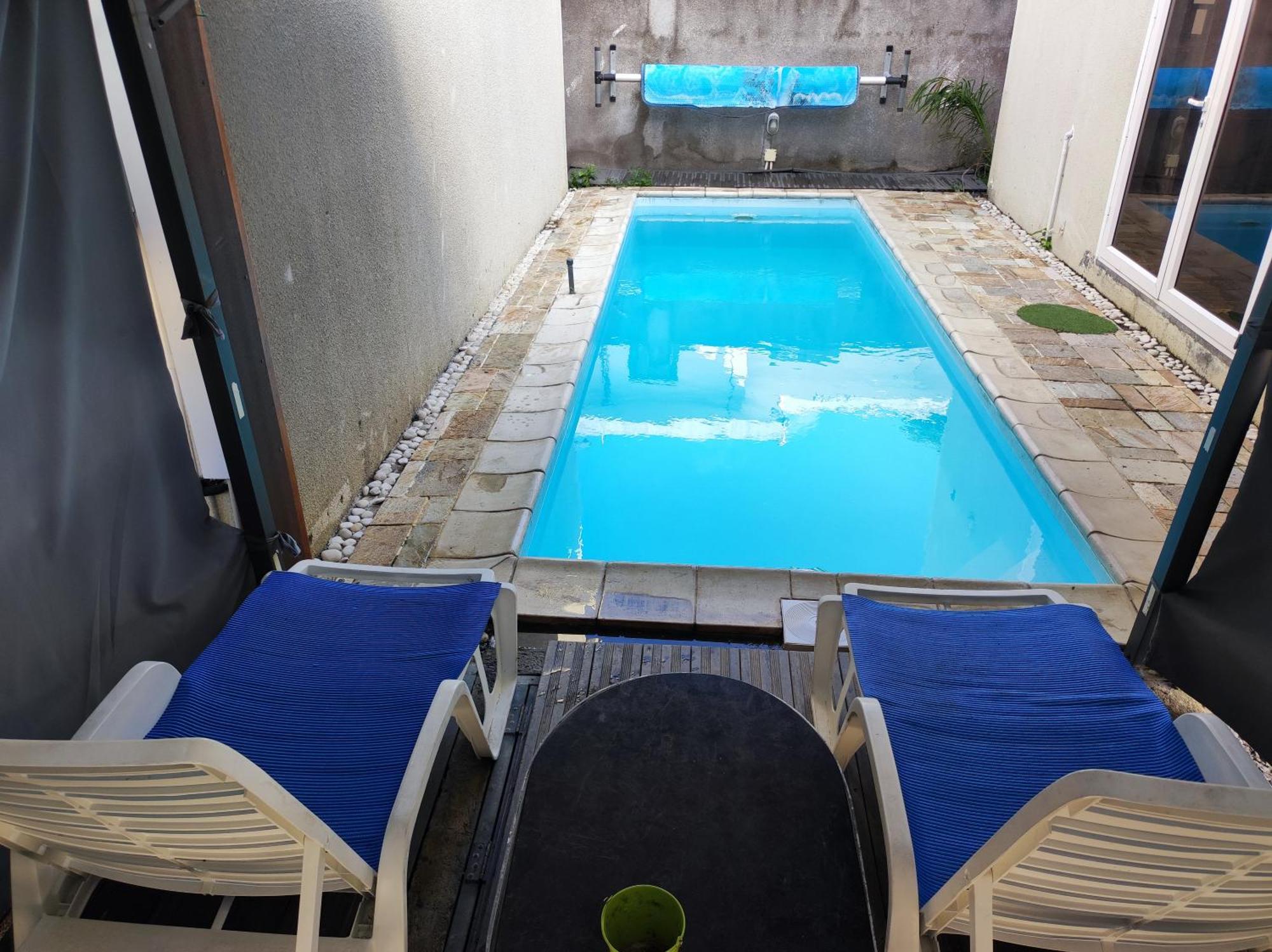 Piscines Privees Et Chauffees, Private Heated Pools Grand Baie Exterior foto